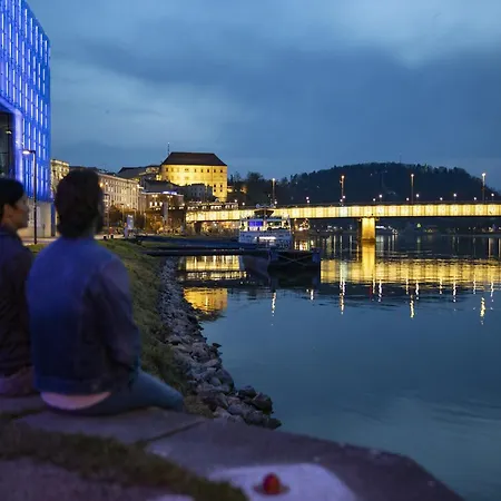 Διαμέρισμα Nicht Weit Von Der Donau *