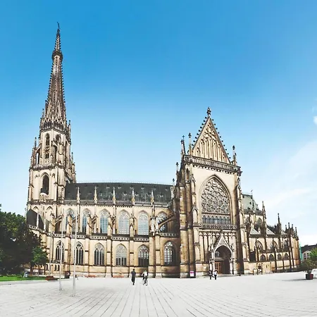 Nicht Weit Von Der Donau *