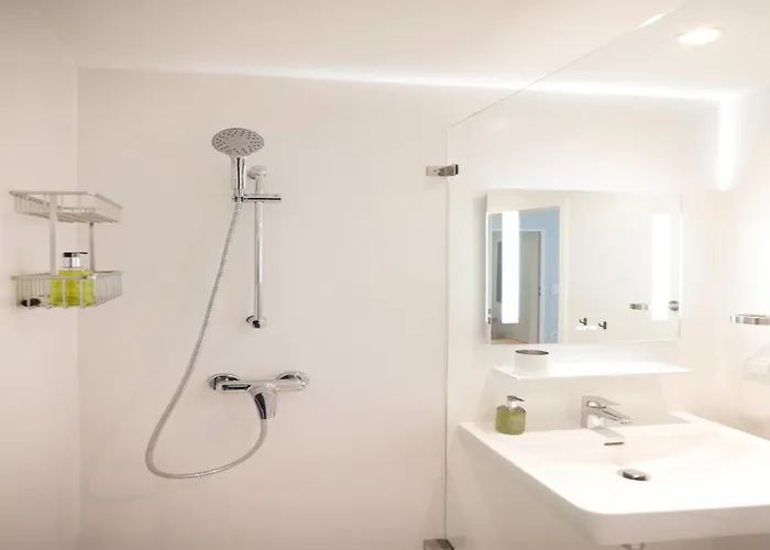 Nicht Weit Von Der Donau Λιντς